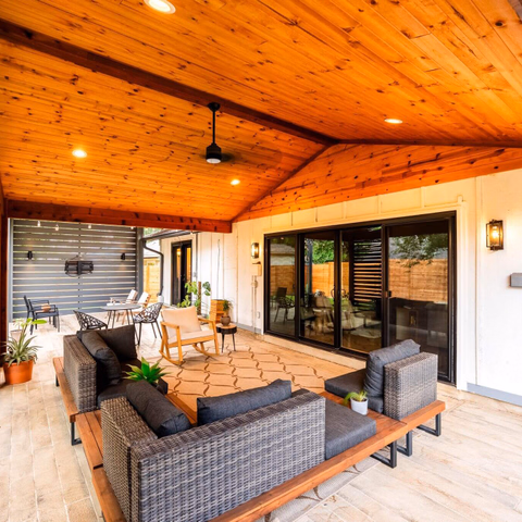 Gilbert_WebRes (3)-75956c555e6728a798b026b08228e211