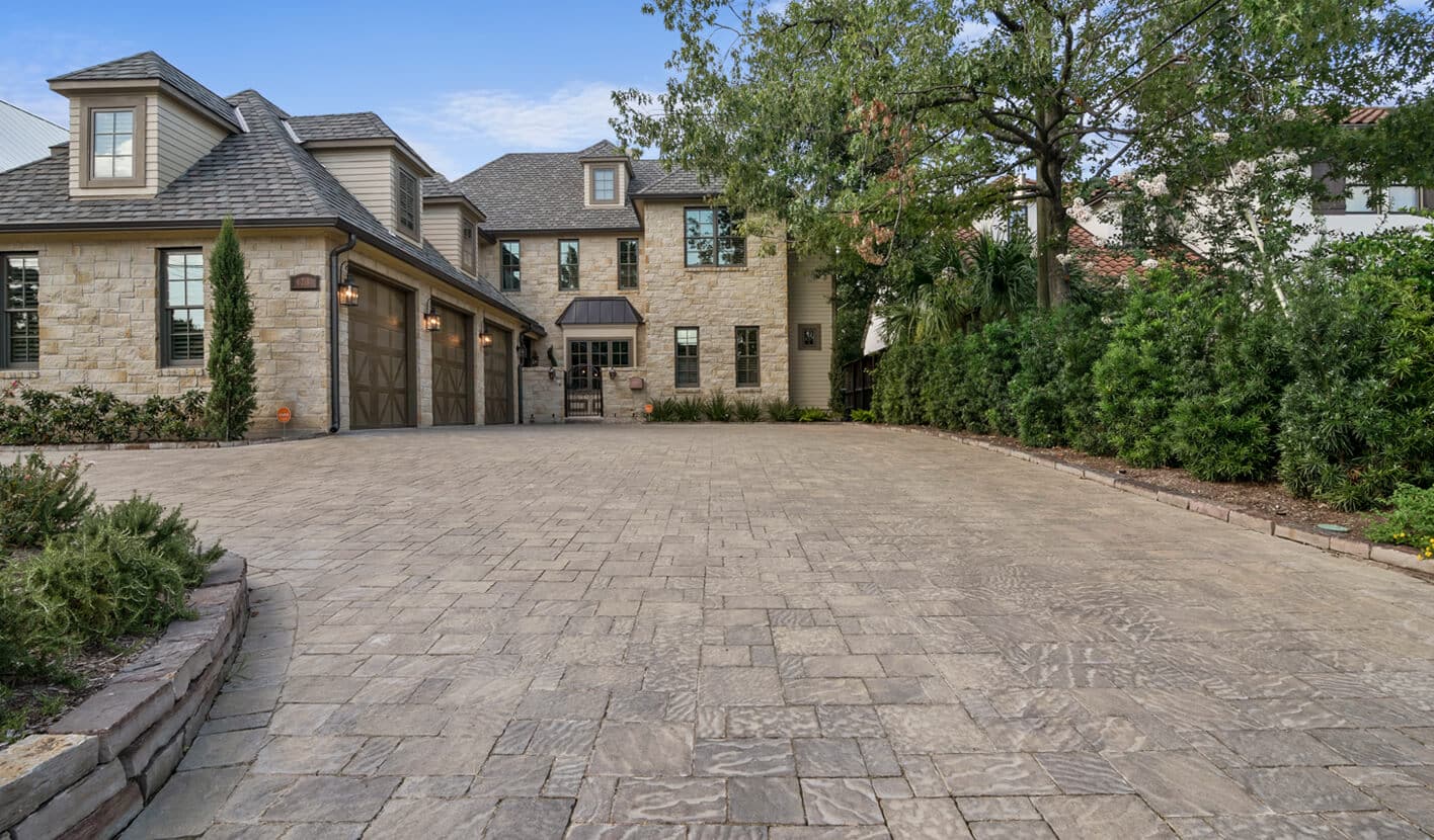 PremiumPaver-3-8abdf39289c0af4f9258f782c058efd2